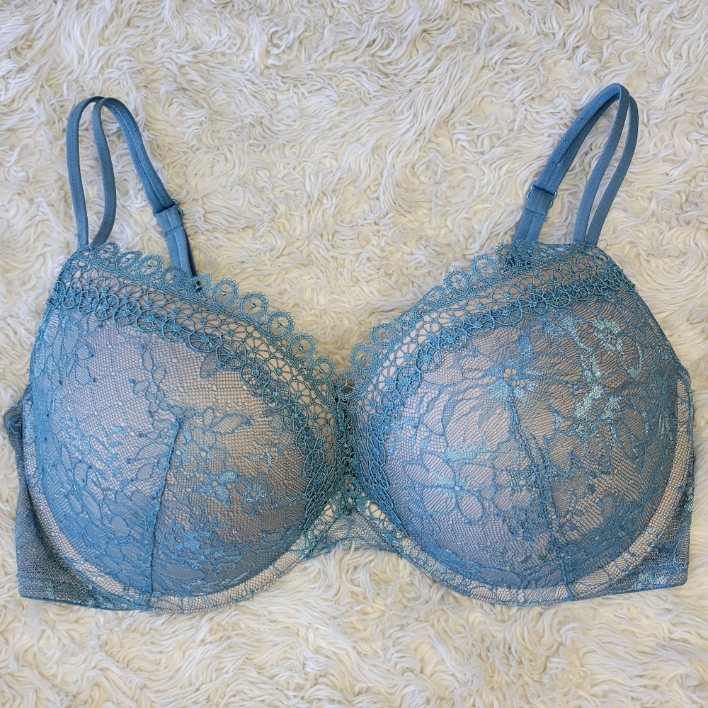 Victoria's Secret Blue Lace Underwire Bra